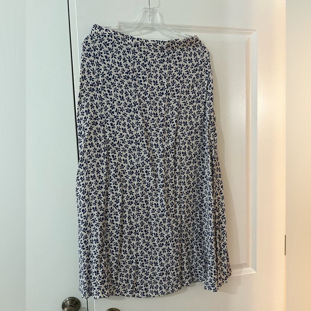 Reformation midi skirt size 8